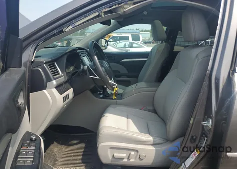 2014 Toyota Highlander Le from USA, damaged, VIN 5TDBKRFH3ES032353